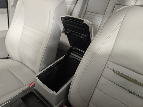 Used 2017 Toyota Camry XLE image 29