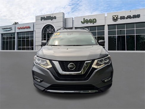Used 2019 Nissan Rogue SL w/ Premium Package image 8