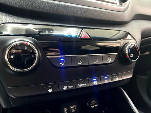 Used 2016 Hyundai Tucson Sport image 20