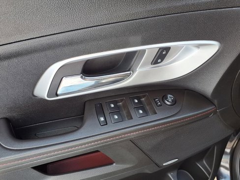 Used 2015 Chevrolet Equinox LTZ image 16