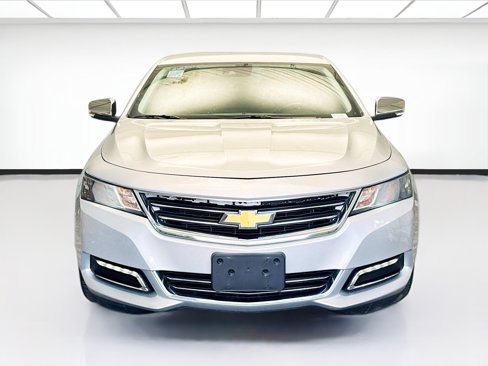 Used 2015 Chevrolet Impala LTZ image 2