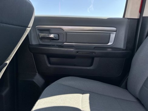 Used 2022 RAM 1500 Classic SLT image 15