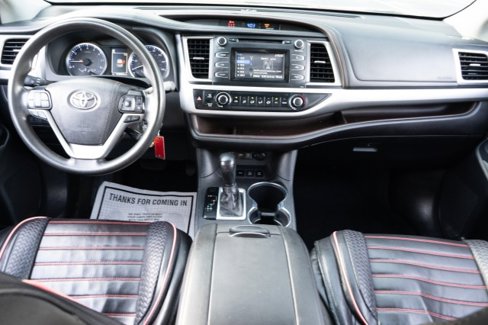Used 2019 Toyota Highlander Plus image 38
