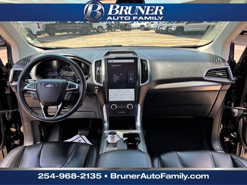 Used 2022 Ford Edge Titanium image 24