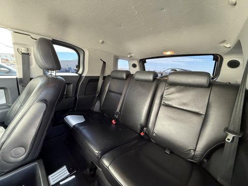 Used 2010 Toyota FJ Cruiser 2WD w/ Upgrade Pkg 2 image 7