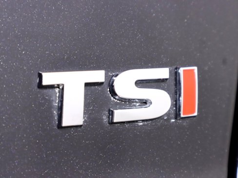 Used 2019 Volkswagen Passat 2.0T SE R-Line image 34