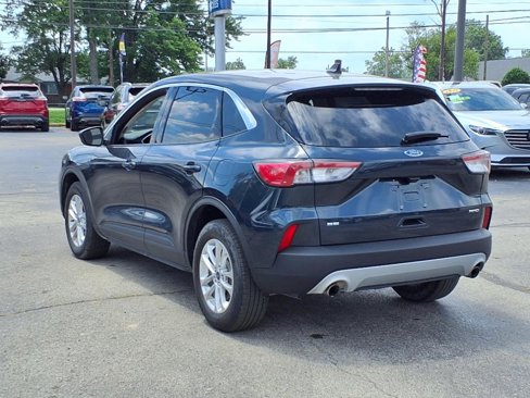 Used 2022 Ford Escape SE w/ Cold Weather Package image 5