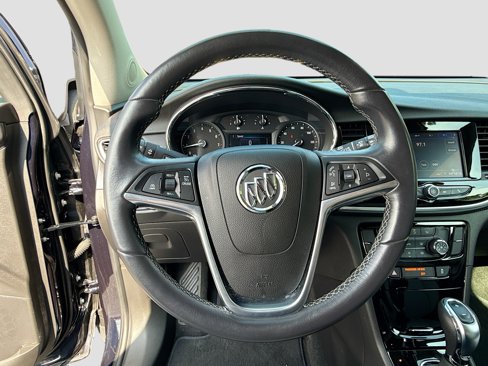 Certified 2022 Buick Encore Preferred w/ Safety Package image 11