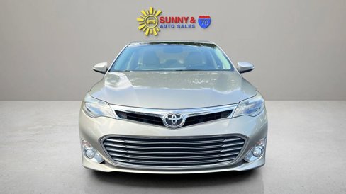 Used 2013 Toyota Avalon Limited image 2