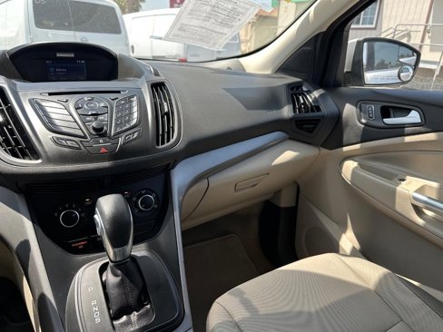 Used 2015 Ford Escape SE image 26