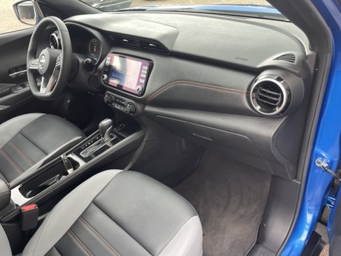 Used 2023 Nissan Kicks SR image 18