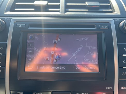Used 2013 Toyota Camry LE image 23