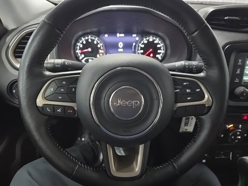 Used 2015 Jeep Renegade Limited image 11
