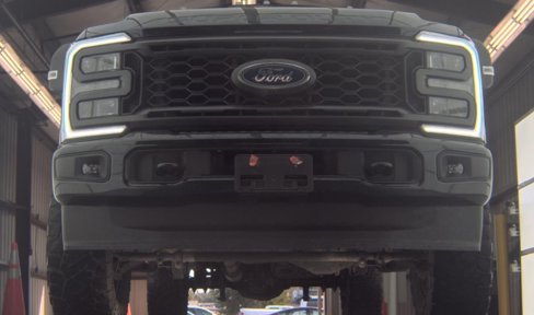 Used 2023 Ford F250 XLT w/ XLT Premium Package image 3