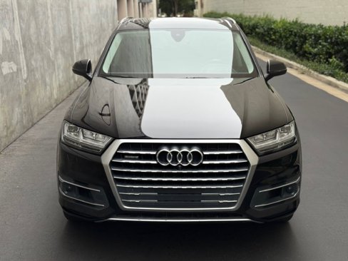 Used 2019 Audi Q7 3.0T Prestige w/ Prestige Package image 3