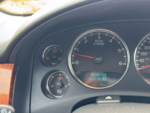 Used 2007 Chevrolet Suburban LTZ w/ LTZ Preferred Equipment Group image 38