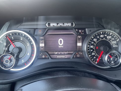 Used 2020 RAM 3500 Laramie image 29
