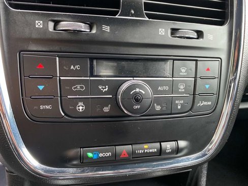 Used 2019 Dodge Grand Caravan GT image 12
