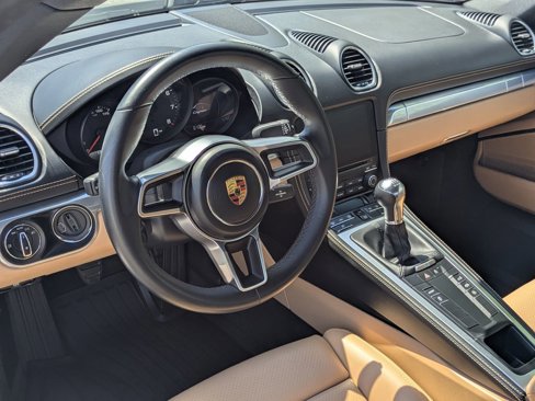 Certified 2020 Porsche 718 Cayman image 3