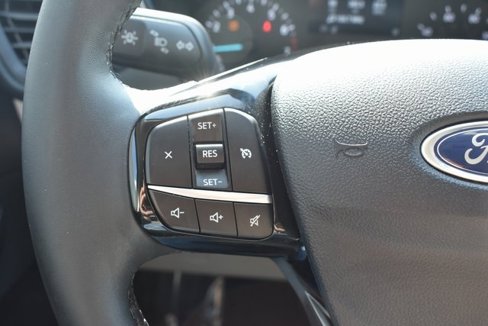 Used 2022 Ford Escape SE w/ Cold Weather Package image 19