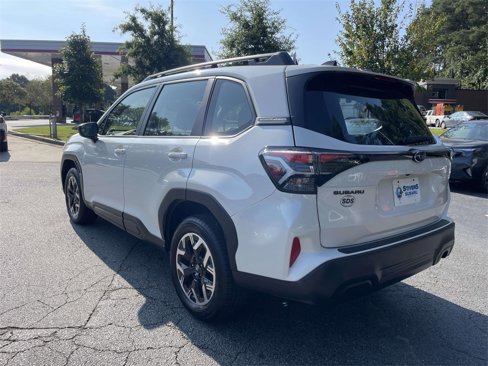 Used 2025 Subaru Forester w/ Convenience Package #1 image 5