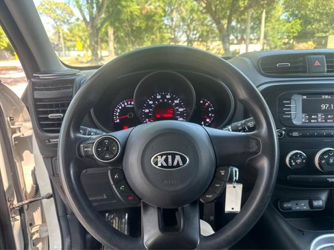Used 2017 Kia Soul image 16