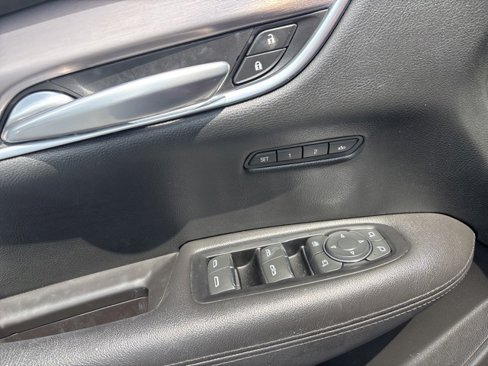 Used 2018 Cadillac XT5 Luxury w/ Driver Awareness Package image 20