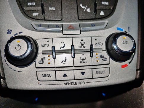 Used 2015 Chevrolet Equinox LTZ image 44
