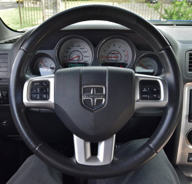 Used 2011 Dodge Challenger SRT8 image 14