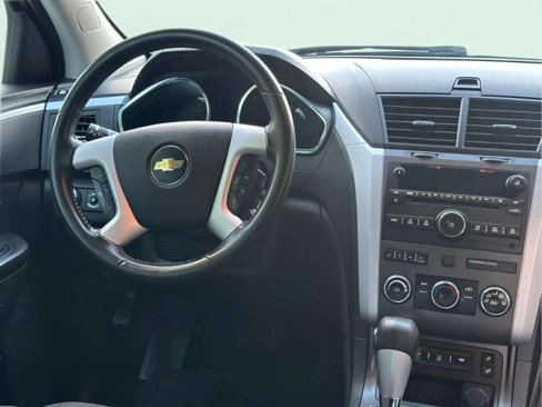 Used 2012 Chevrolet Traverse LT image 13