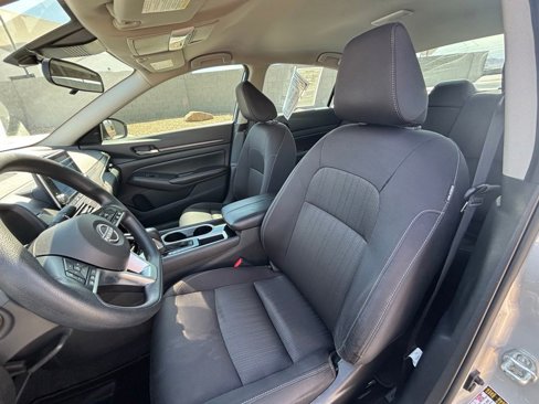 Used 2024 Nissan Altima 2.5 SV image 37