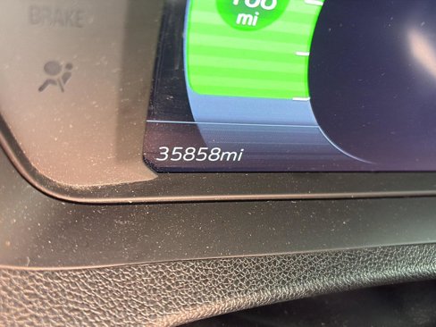 Used 2022 Chevrolet Bolt LT image 9