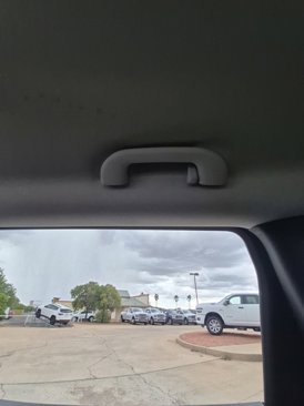 Used 2023 Jeep Cherokee Altitude Lux image 42