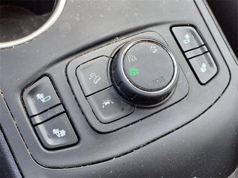 Used 2021 GMC Terrain SLT image 17