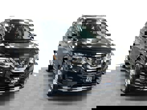 Used 2018 Nissan Rogue SV image 1