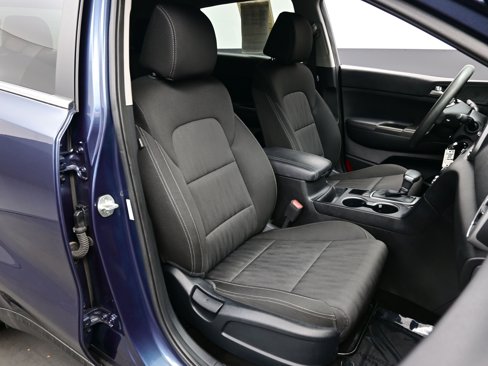 Used 2022 Kia Sportage LX image 13