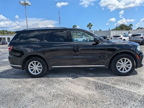 Used 2022 Dodge Durango SXT image 3