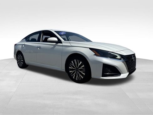 Used 2023 Nissan Altima 2.5 SV image 9