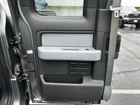 Used 2013 Ford F150 XLT w/ Luxury Equipment Group image 17