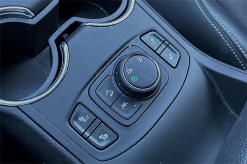 Used 2022 GMC Terrain SLT image 32