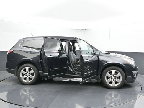 Used 2014 Chevrolet Traverse LTZ image 38