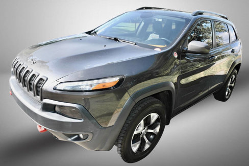Used 2016 Jeep Cherokee Trailhawk w/ Cold Weather Group image 2