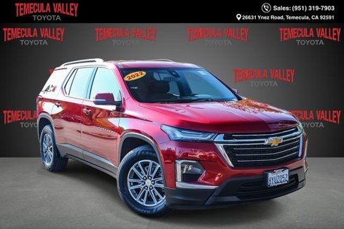 Used 2022 Chevrolet Traverse LT image 1