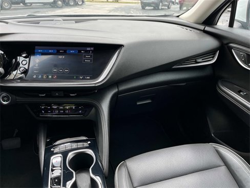 Used 2021 Buick Envision Essence image 11