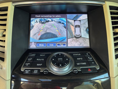 Used 2011 INFINITI FX35 AWD w/ Premium Pkg image 16