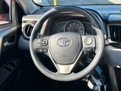 Used 2015 Toyota RAV4 XLE image 17