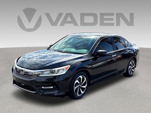 Used 2016 Honda Accord EX image 3