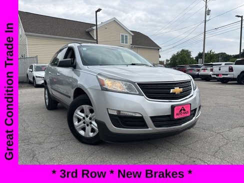 Used 2013 Chevrolet Traverse LS image 1