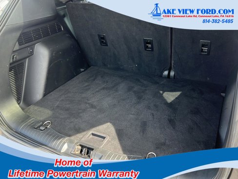 Used 2020 Ford Escape SE image 8