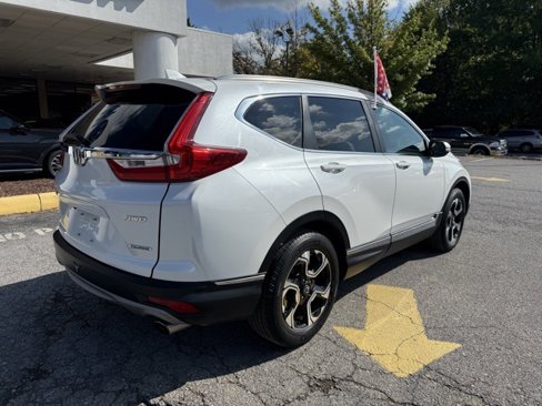 Used 2019 Honda CR-V Touring image 3